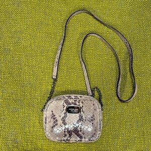 Michael Kors cross body purse EUC